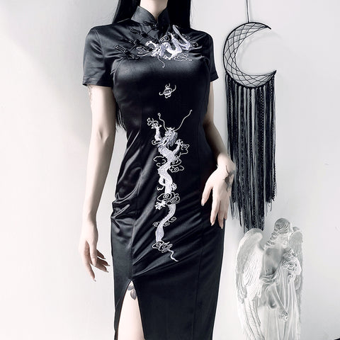 Embroidered cheongsam slim dress