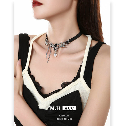 Black Butterfly Collar